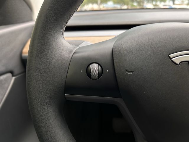 Used 2021 Pearl White Multi-Coat Tesla Long Range image 14