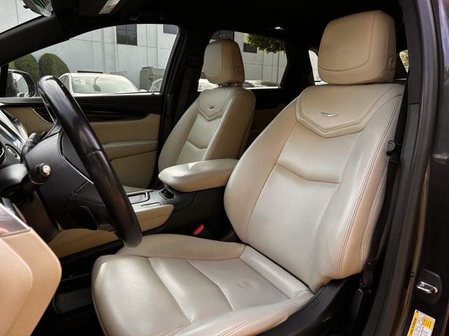 Used 2018 Dark Granite Metallic CADILLAC Base image 29