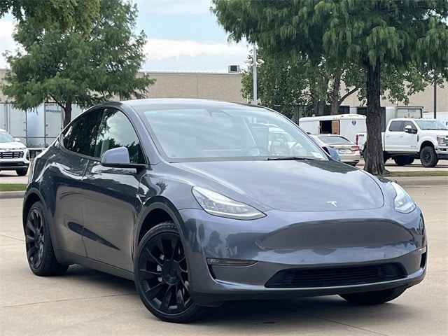 Used 2021 Tesla Model Y Standard Range with VIN 5YJYGDED6MF112925 for sale in Arlington, TX