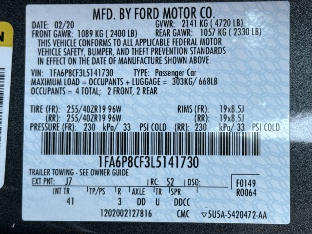 Used 2020 Magnetic Metallic Ford GT Premium image 28
