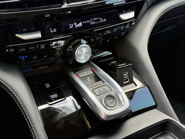 Certified Used 2025 Liquid Carbon Metallic Acura Advance Package image 18