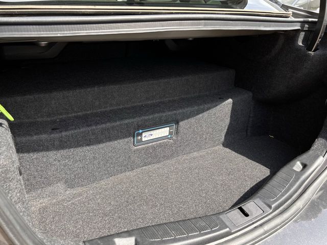 Used 2018 Magnetic Metallic Ford SE Luxury image 32