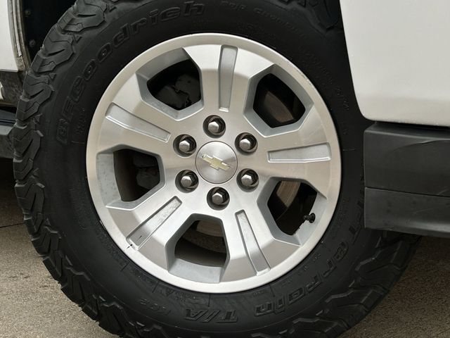 Used 2018 Summit White Chevrolet LT image 11