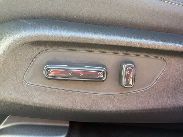 New 2026 Platinum White Pearl Acura Base image 25