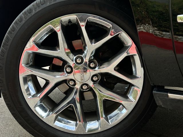 Used 2020 Onyx Black GMC Denali image 13