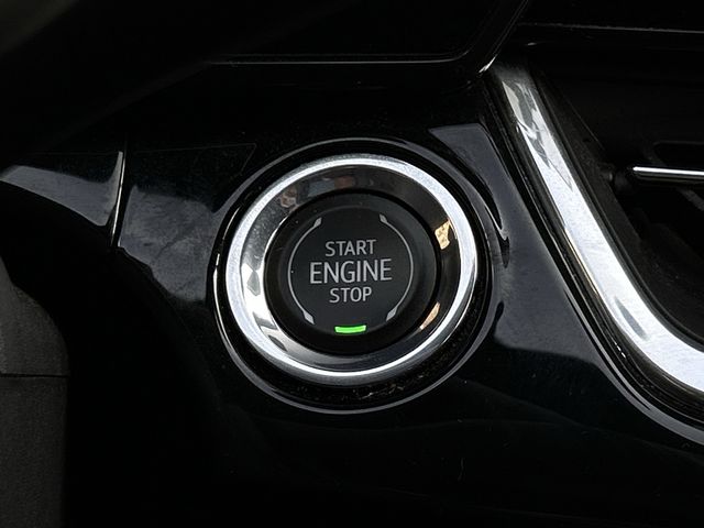 Used 2024 Summit White Chevrolet 2RS image 23