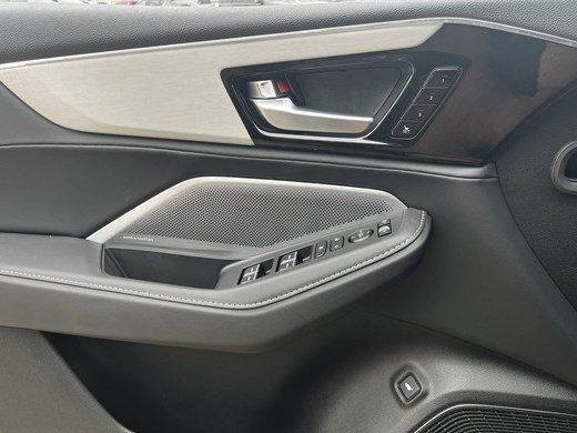 New 2026 Platinum White Pearl Acura FWD Technology Package image 25