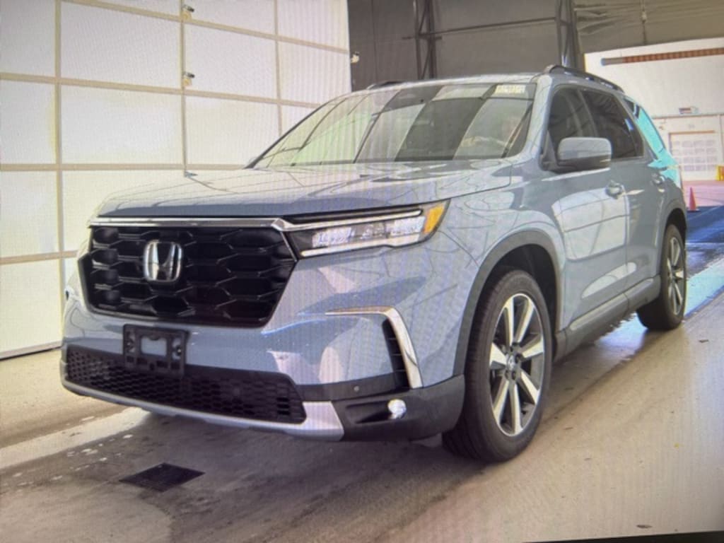 Used 2024 Honda Pilot Touring SUV