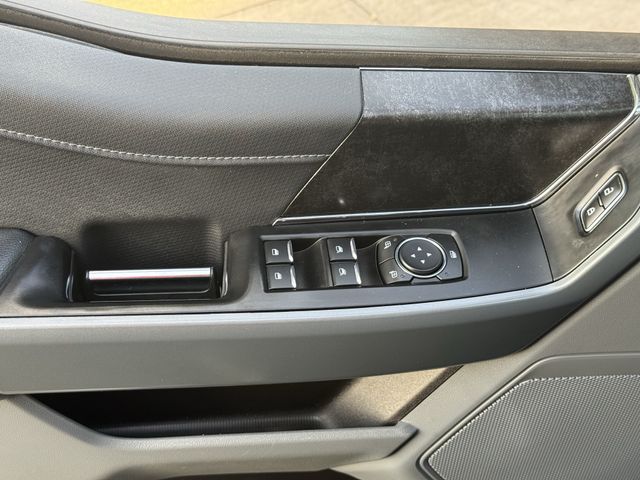 Used 2023 Agate Black Metallic Ford XLT image 22