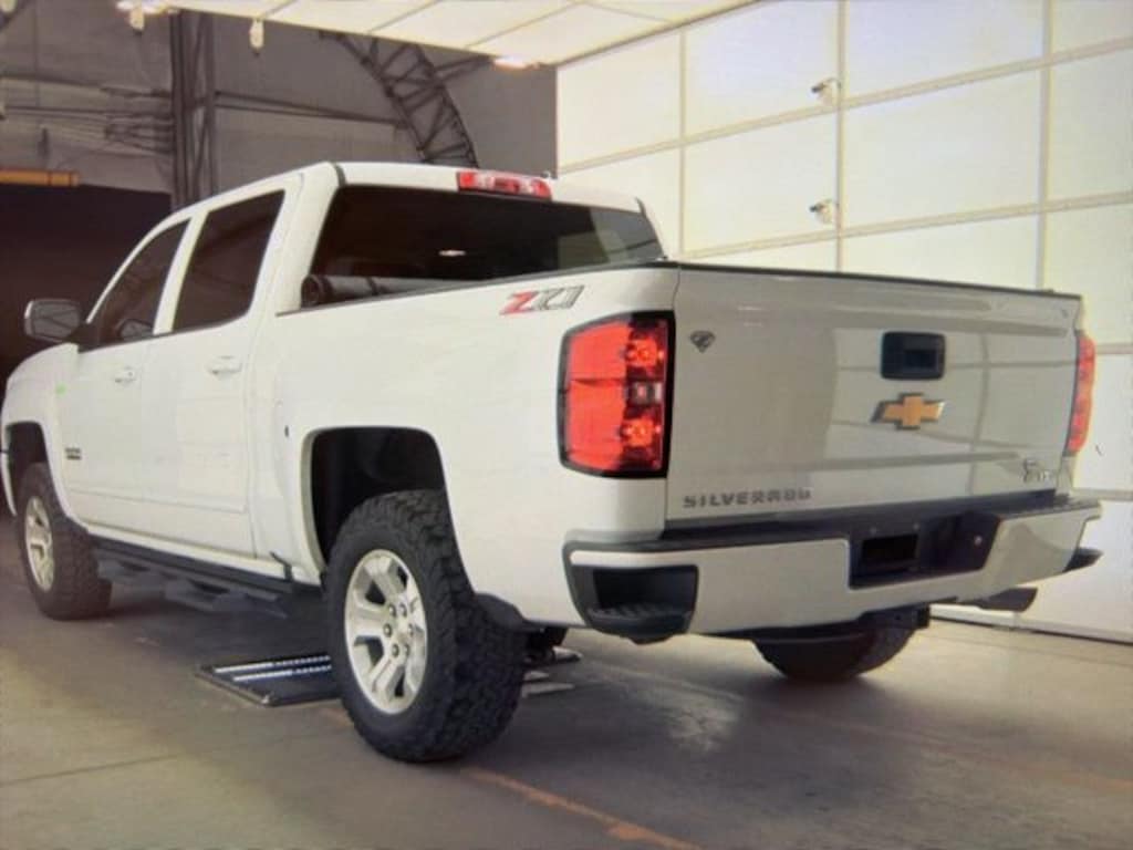 Used 2018 Chevrolet Silverado 1500 LT Truck Crew Cab