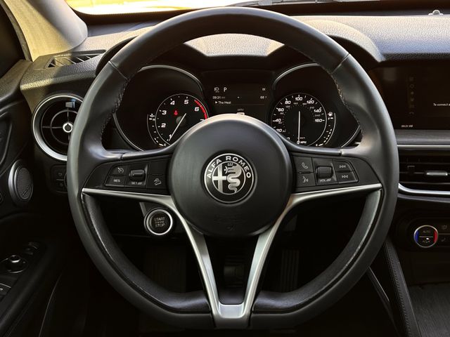 Used 2018 Vulcano Black Metallic Alfa Romeo Ti image 14