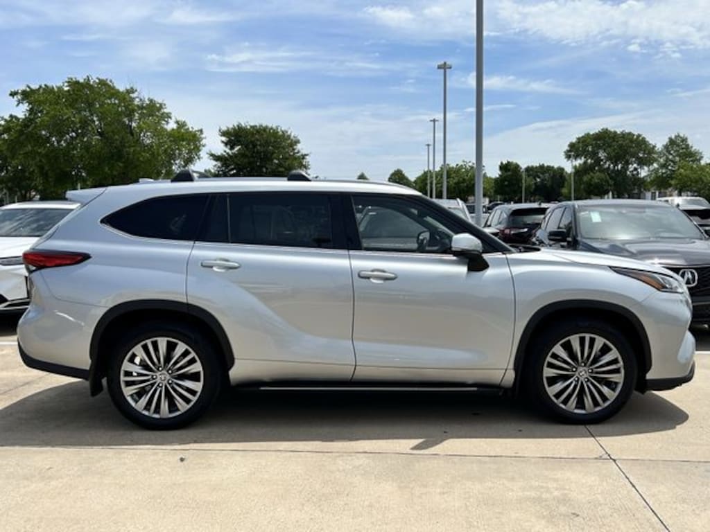 Used 2020 Toyota Highlander Platinum SUV