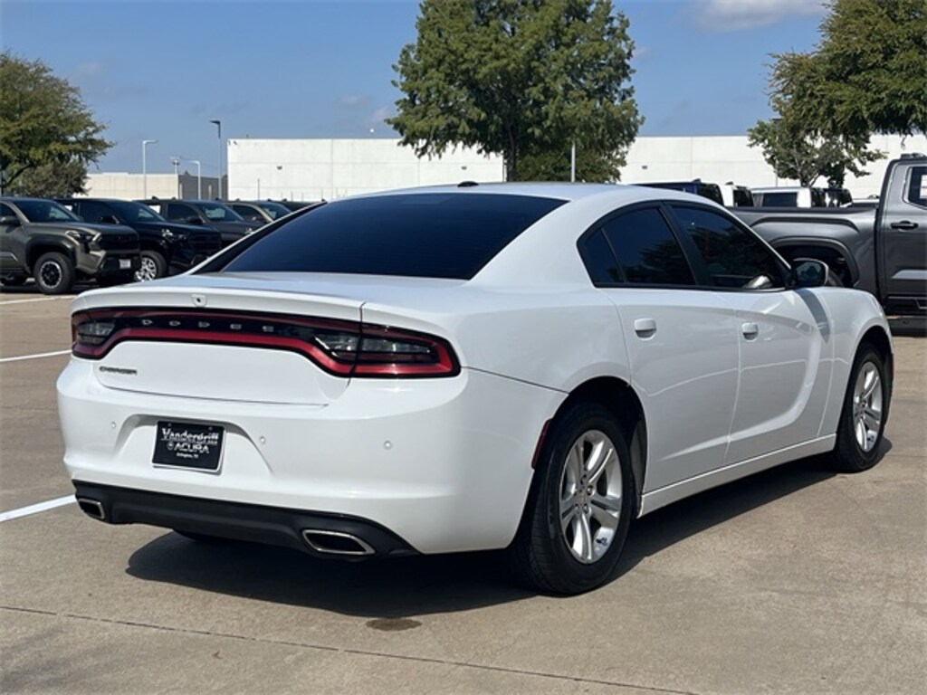 Used 2019 Dodge Charger SXT Sedan