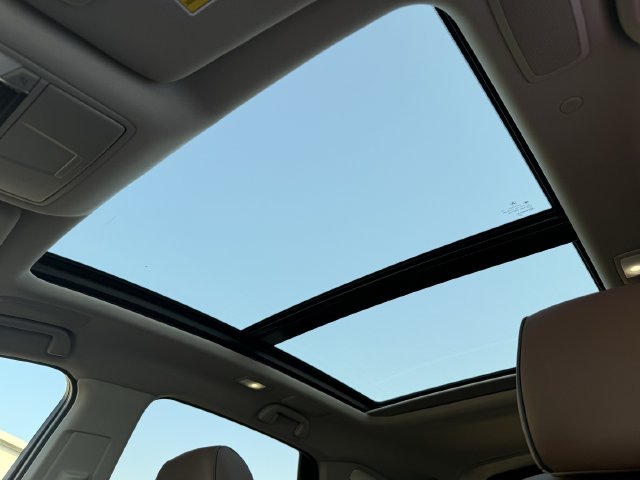 Used 2021 Majestic Black Pearl Acura Advance Package image 24