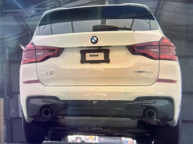 Used 2021 Alpine White BMW sDrive30i image 11