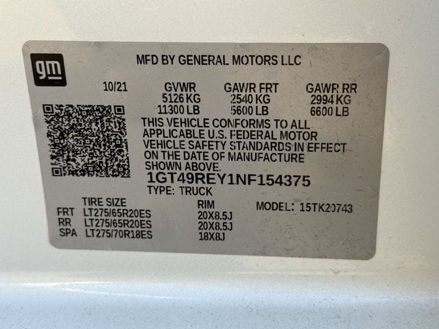 Used 2022 White Frost Tricoat GMC Denali image 32