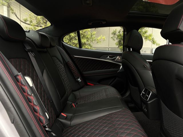 Used 2024 Bond Silver Genesis 3.3T Sport Advanced image 34