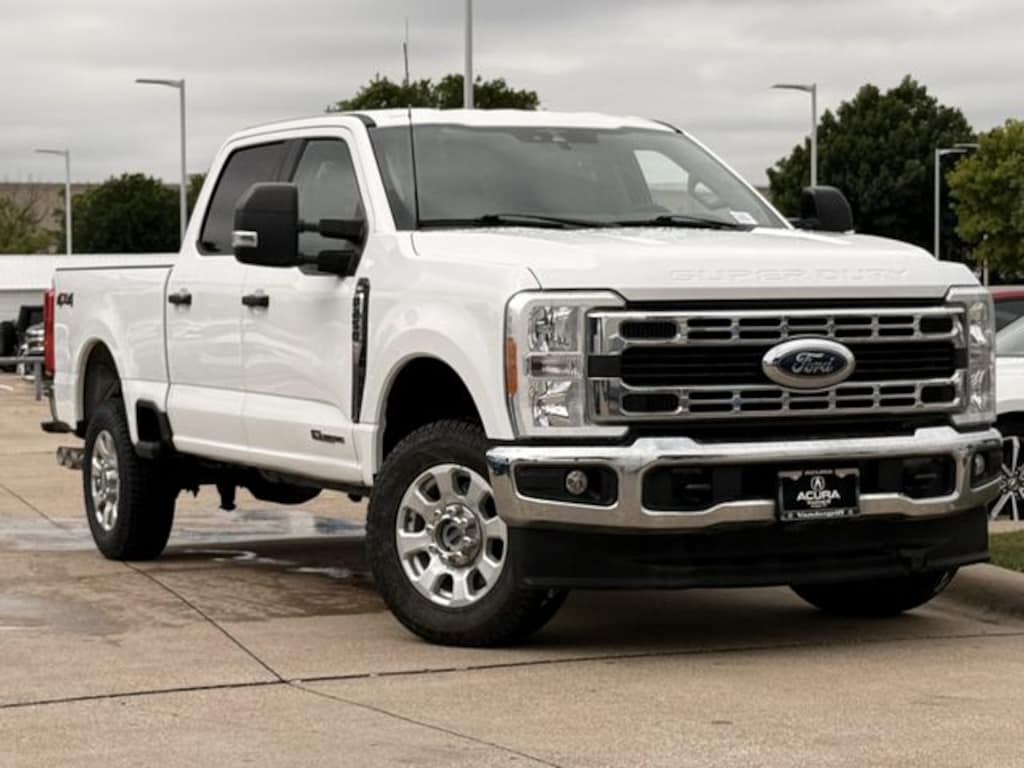 Used 2023 Ford F-250 XLT Truck Crew Cab