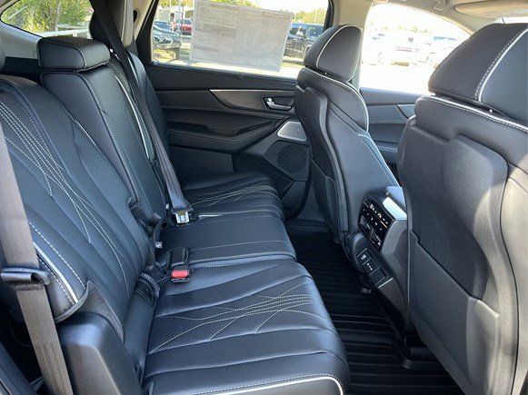 New 2026 Platinum White Pearl Acura SH-AWD Advance Package image 31