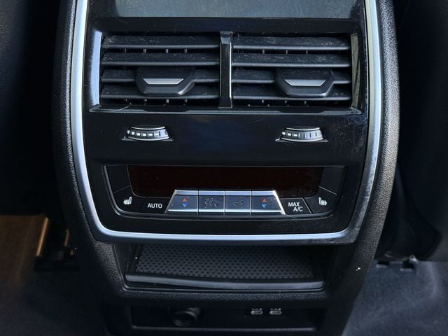Used 2021 Carbon Black Metallic BMW M50i image 32
