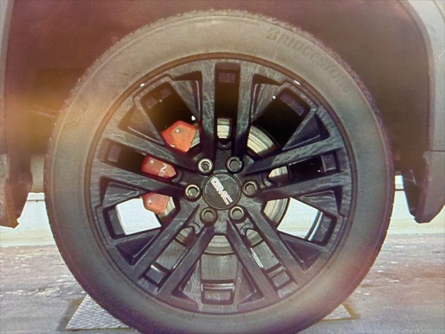 Used 2020 Onyx Black GMC Denali image 8