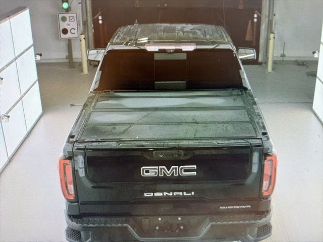 Used 2020 Onyx Black GMC Denali image 11