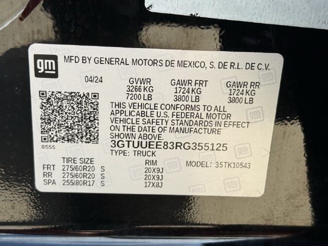 Used 2024 Onyx Black GMC AT4 image 29