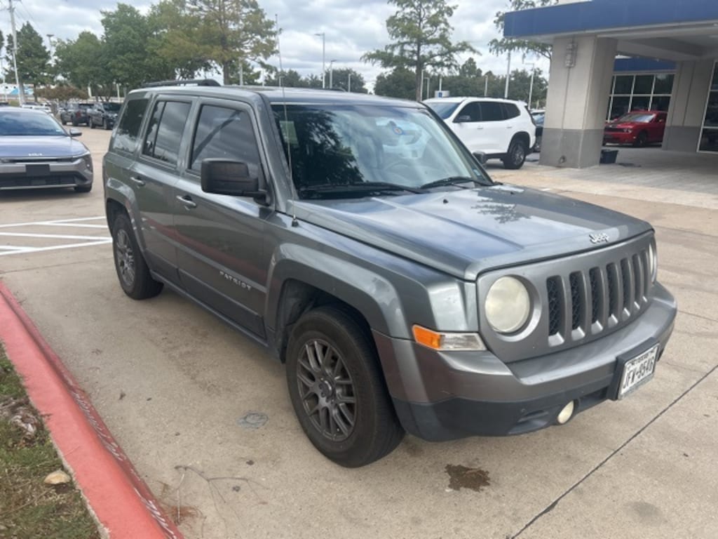 Used 2014 Jeep Patriot Sport FWD SUV