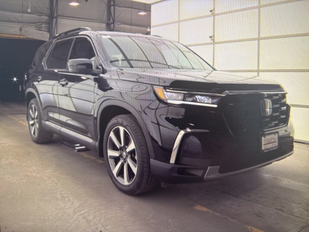 Used 2024 Honda Pilot Elite SUV