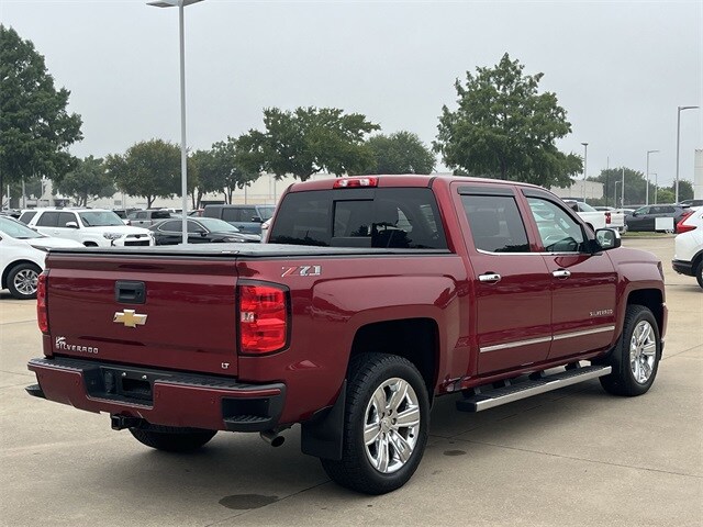 2018 Chevrolet Silverado 1500 LT photo 4