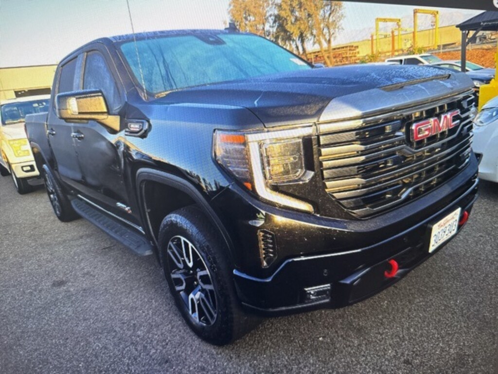 Used 2023 GMC Sierra 1500 AT4 Truck Crew Cab