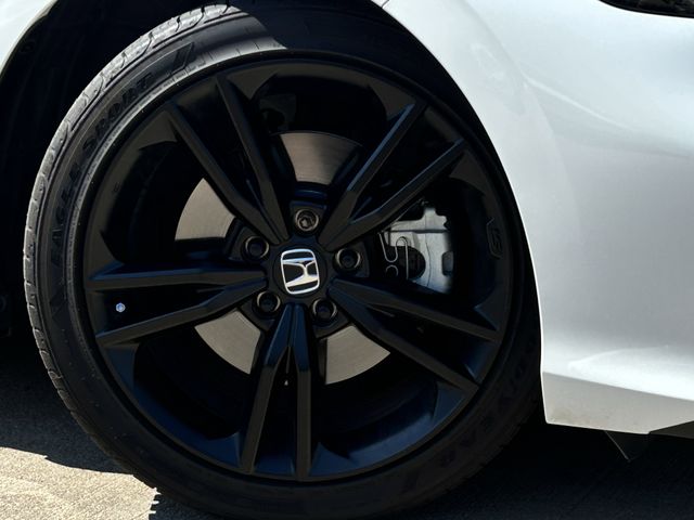 Used 2026 Platinum White Pearl Honda Base image 11