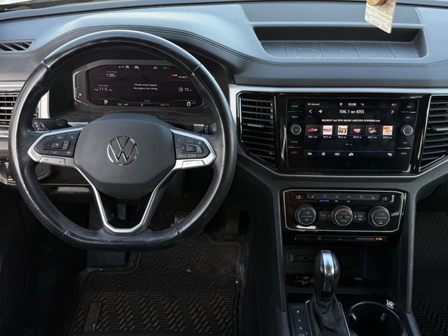 Used 2020 Pure Gray Volkswagen 3.6L V6 SEL Premium image 11