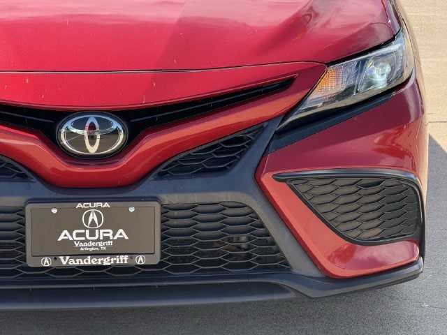 Used 2023 Supersonic Red Midnight Black Metallic Toyota SE image 8