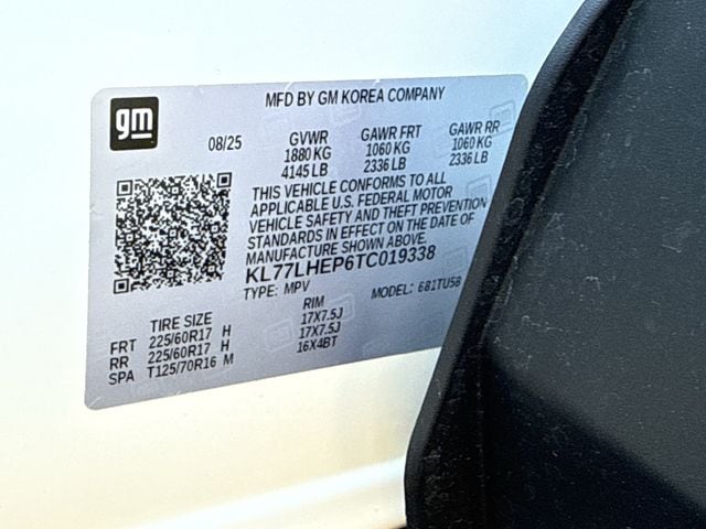 Used 2026 Summit White Chevrolet LT image 28
