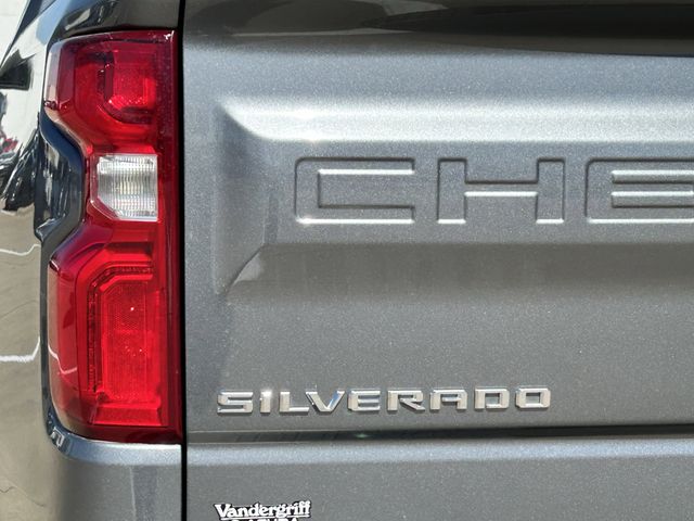 Used 2021 Shadow Gray Metallic Chevrolet RST image 7