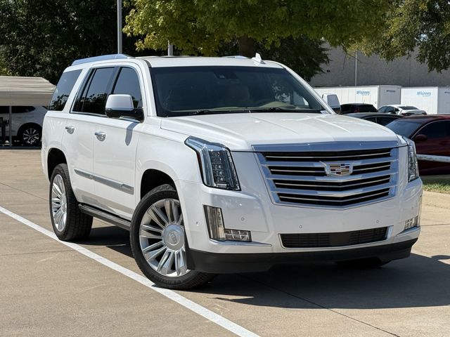 Used 2020 Crystal White Tricoat CADILLAC Platinum Edition image 2