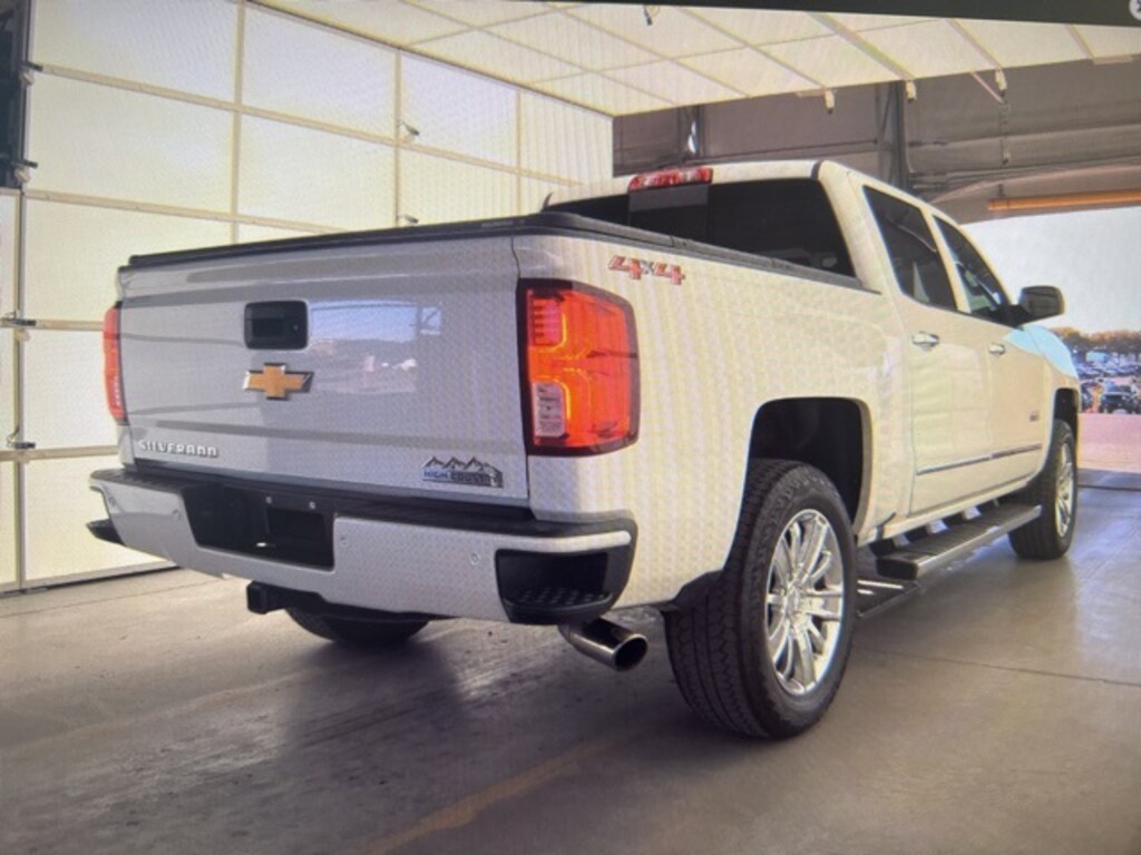 Used 2018 Chevrolet Silverado 1500 High Country Truck Crew Cab