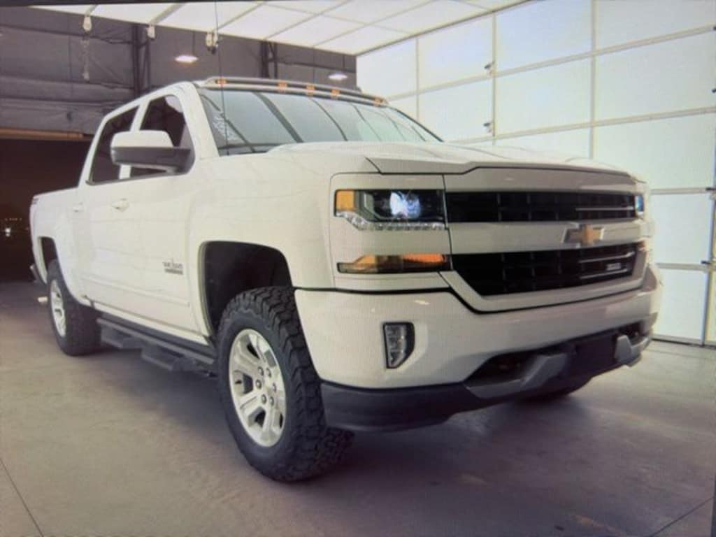 Used 2018 Chevrolet Silverado 1500 LT Truck Crew Cab