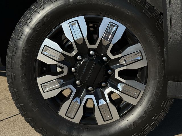 Used 2024 Onyx Black GMC Denali image 9