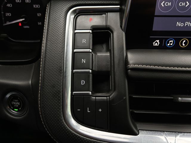 Used 2021 White Frost Tricoat GMC SLT image 22