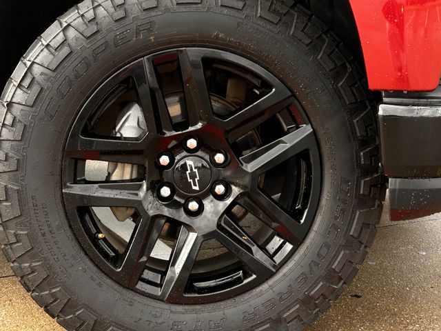 Used 2022 Cherry Red Tintcoat Chevrolet LT Trail Boss image 11