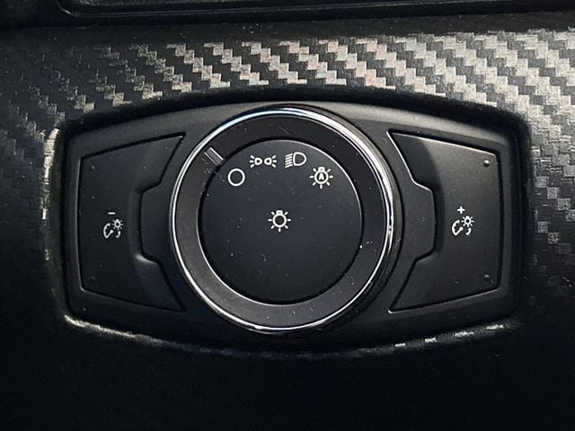 Used 2019 Oxford White Ford Ecoboost image 22