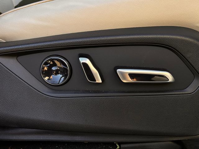 Certified Used 2025 Majestic Black Pearl Acura Technology Package image 30