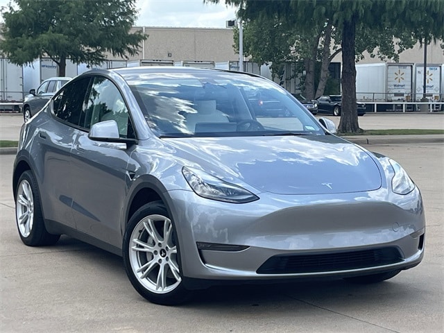 Used 2024 Tesla Model Y Long Range with VIN 7SAYGDEE1RA288989 for sale in Northfield, Minnesota