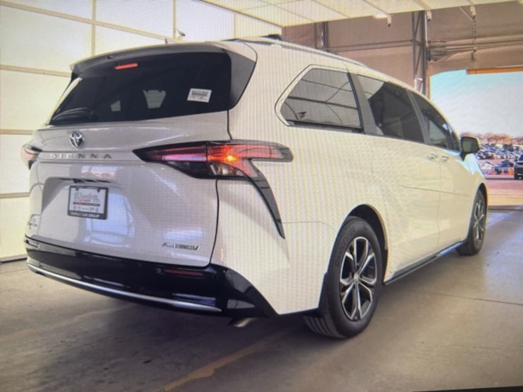 Used 2025 Toyota Sienna Platinum 7 Passenger Van Passenger Van