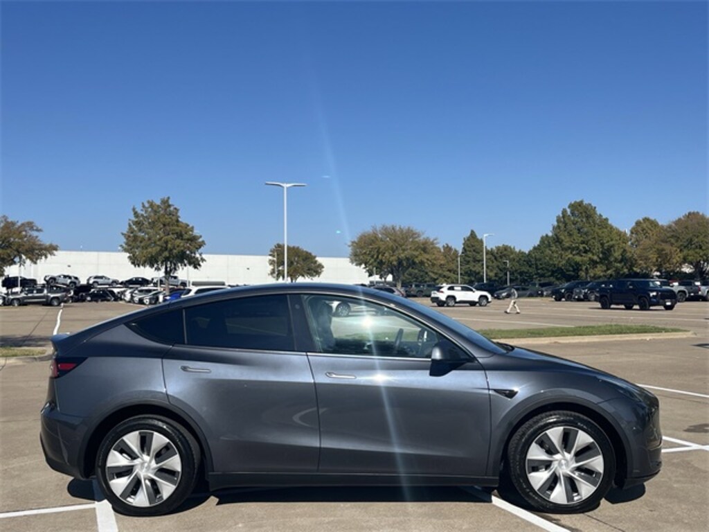 Used 2022 Tesla Model Y Long Range SUV