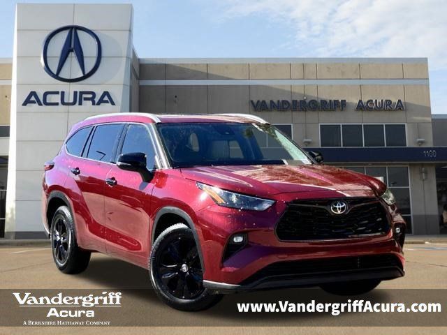 2022 Toyota Highlander XLE FWD