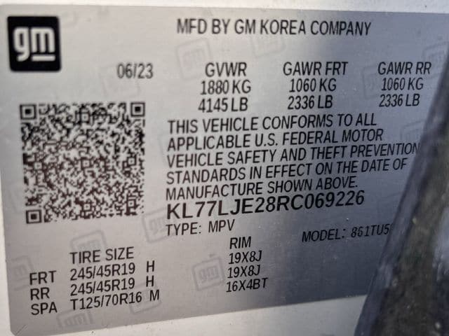 Used 2024 Summit White Chevrolet 2RS image 34