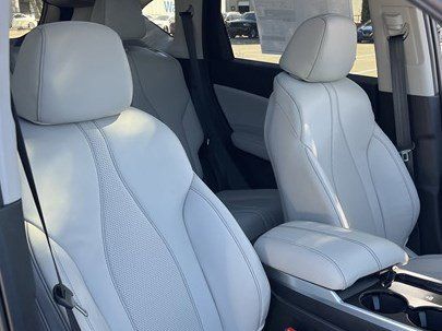 New 2026 Platinum White Pearl Acura Technology Package image 31